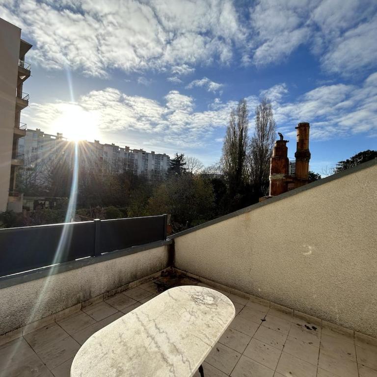 Toulouse Duplex Rénové, Clim, Terrasse, 6p - Apartment mit 2 Schlafzimmern - 12