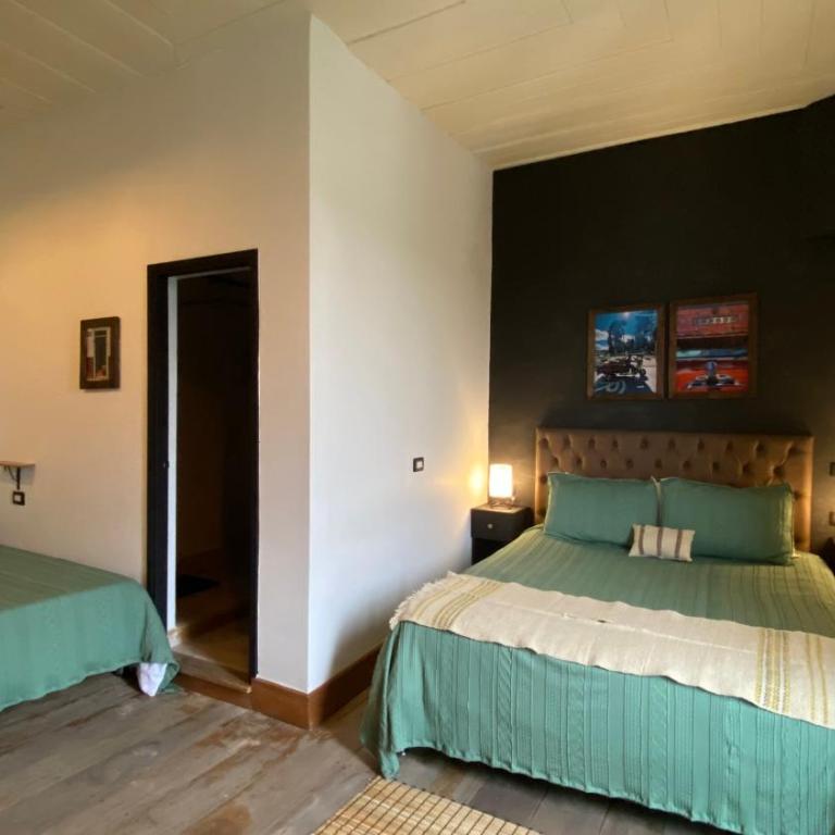 Casa Mosaiko Sonsón - Triple Room with Balcony - 2