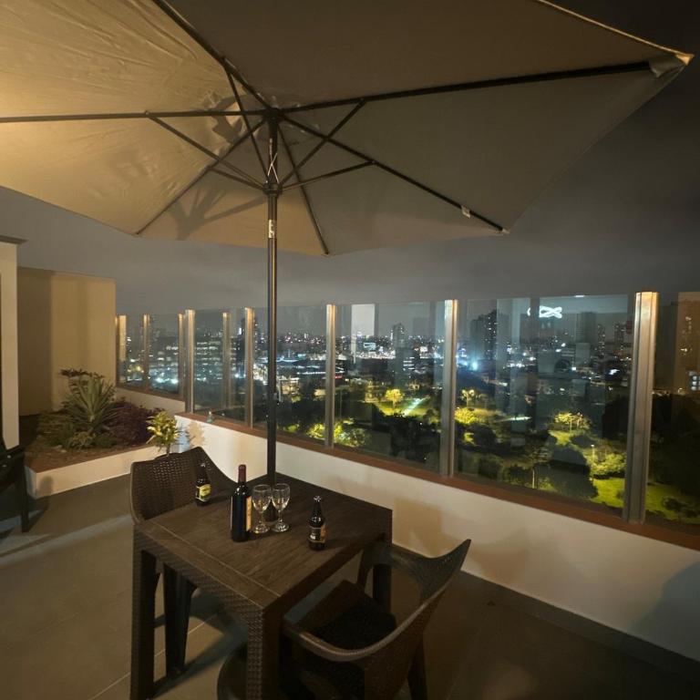 Luxury Duplex on the 15th Floor with Terrace - Apartamento de 1 dormitorio - 4