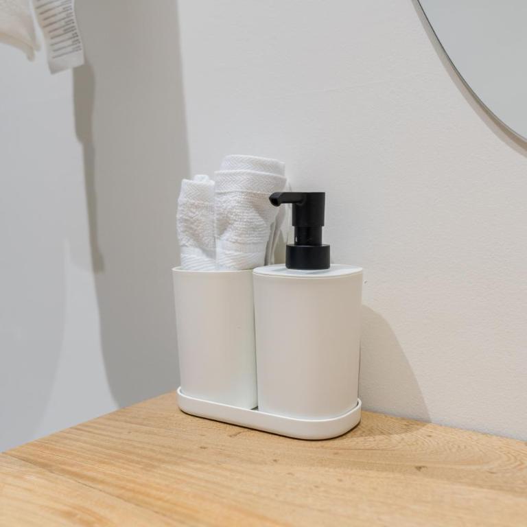 Fresco Living - Large Double Room - 2