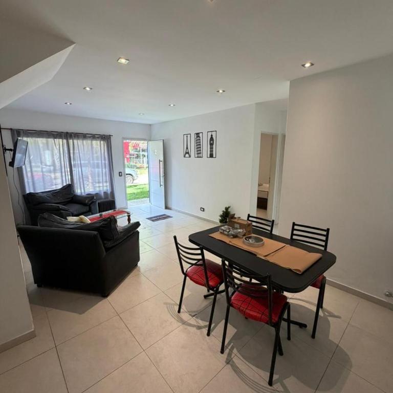 Alquilo departamento de 3 ambientes - Apartamento de 2 dormitorios - 13