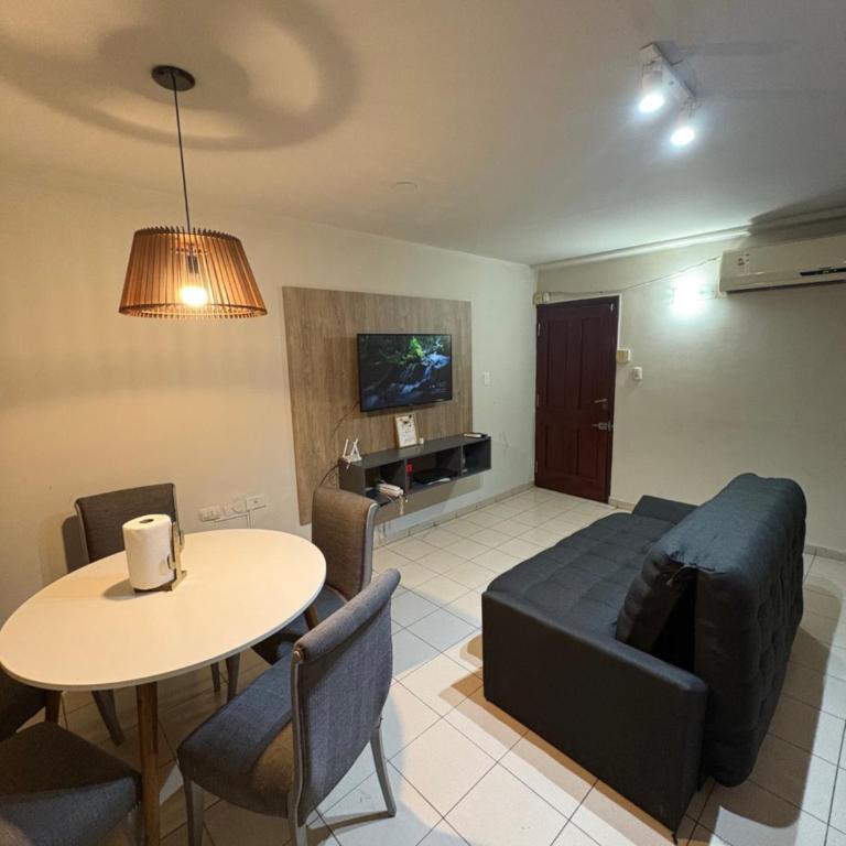 Departamento en pleno centro - Apartamento de 2 dormitorios - 1