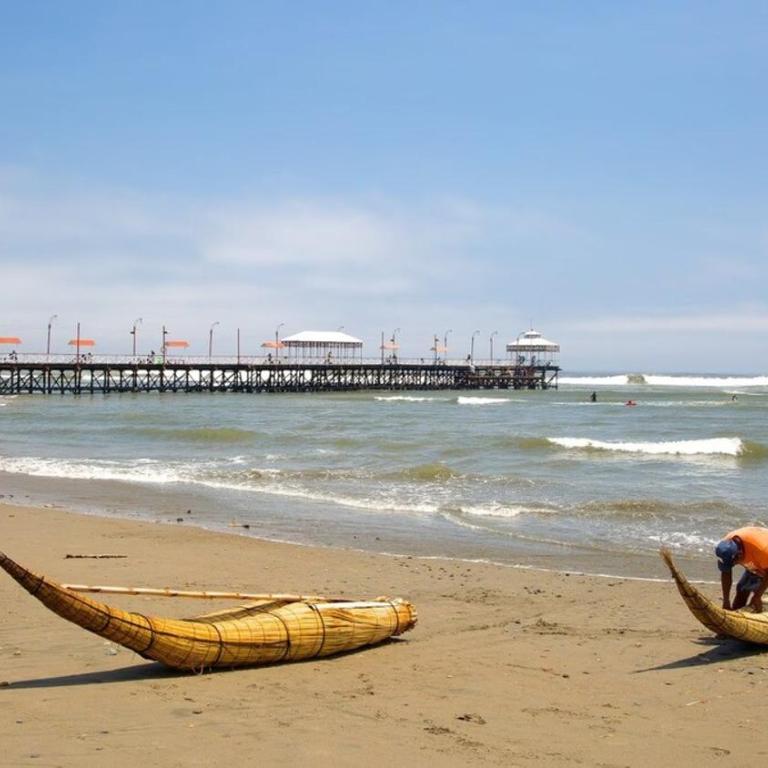 Longevid Apartment, Huanchaco An apartment with an ocean view rent for a nigth - Two-Bedroom Apartment - 37