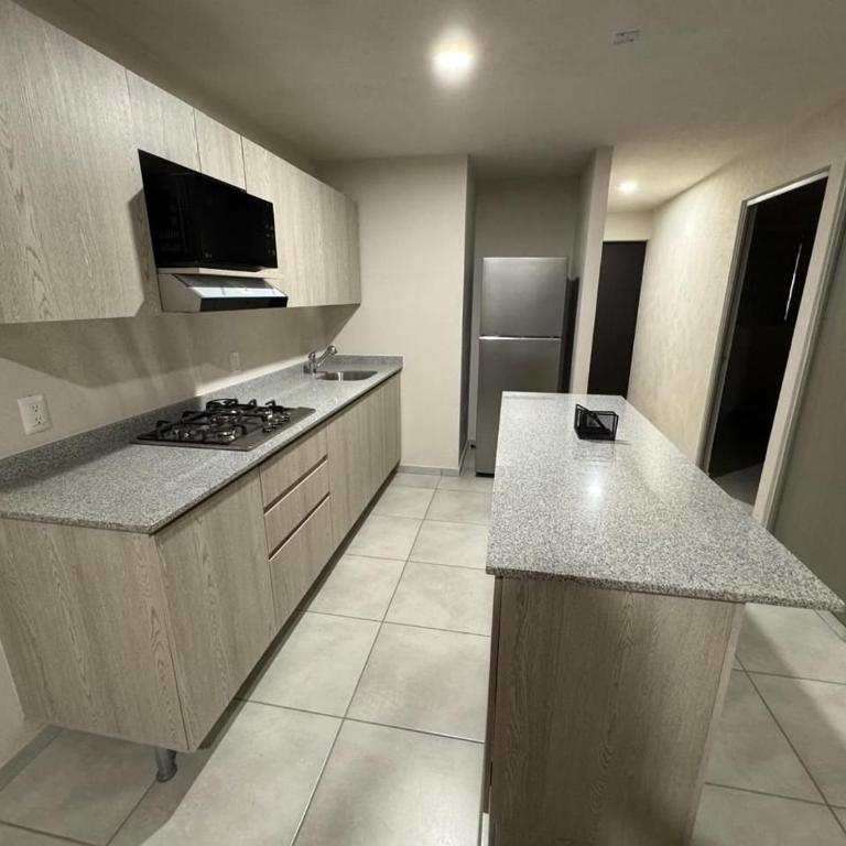 Depto nuevo cerca de H. Civil Viejo con A/C - Apartamento con terraza - 18