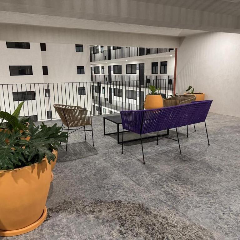 Depto nuevo cerca de H. Civil Viejo con A/C - Apartamento con terraza - 30