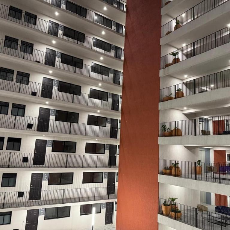 Depto nuevo cerca de H. Civil Viejo con A/C - Apartamento con terraza - 34