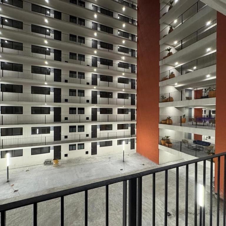 Depto nuevo cerca de H. Civil Viejo con A/C - Apartamento con terraza - 36