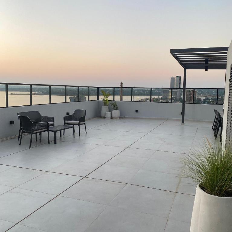 Bello apartamento en edificio Vivo Costanera Frente a la playa! Con Parking - One-Bedroom Apartment - 24