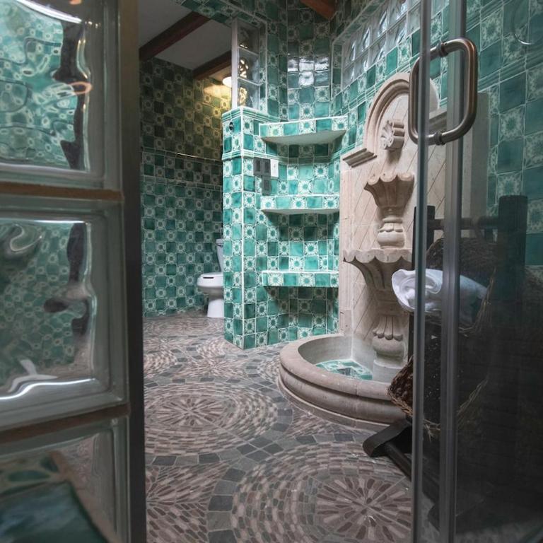 Palomar House in Marfil Guanajuato - Eight-Bedroom House - 4
