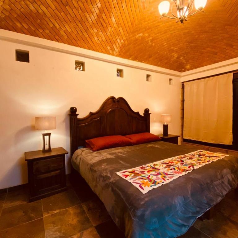 Palomar House in Marfil Guanajuato - Eight-Bedroom House - 39