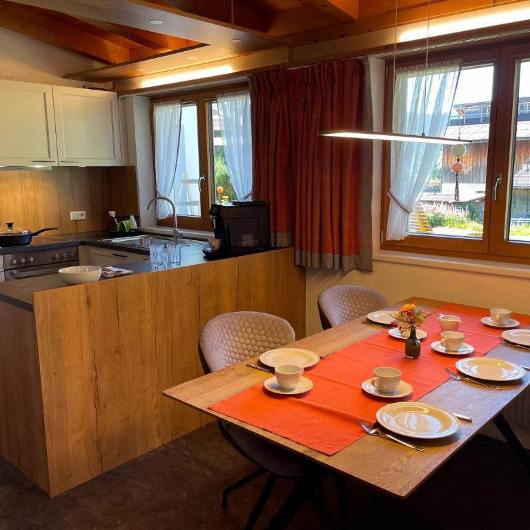 Chalet Leutasch with Ski Trail & Mountain Views - Ferienhaus mit 3 Schlafzimmern - 6