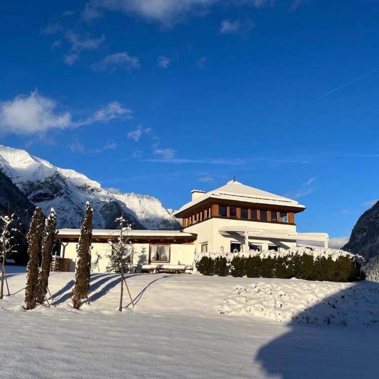 Chalet Leutasch with Ski Trail & Mountain Views - Ferienhaus mit 3 Schlafzimmern - 38