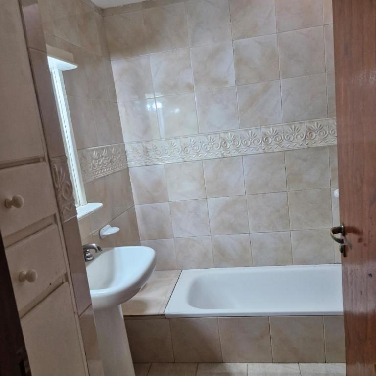 Casa céntrica - Two-Bedroom House - 5