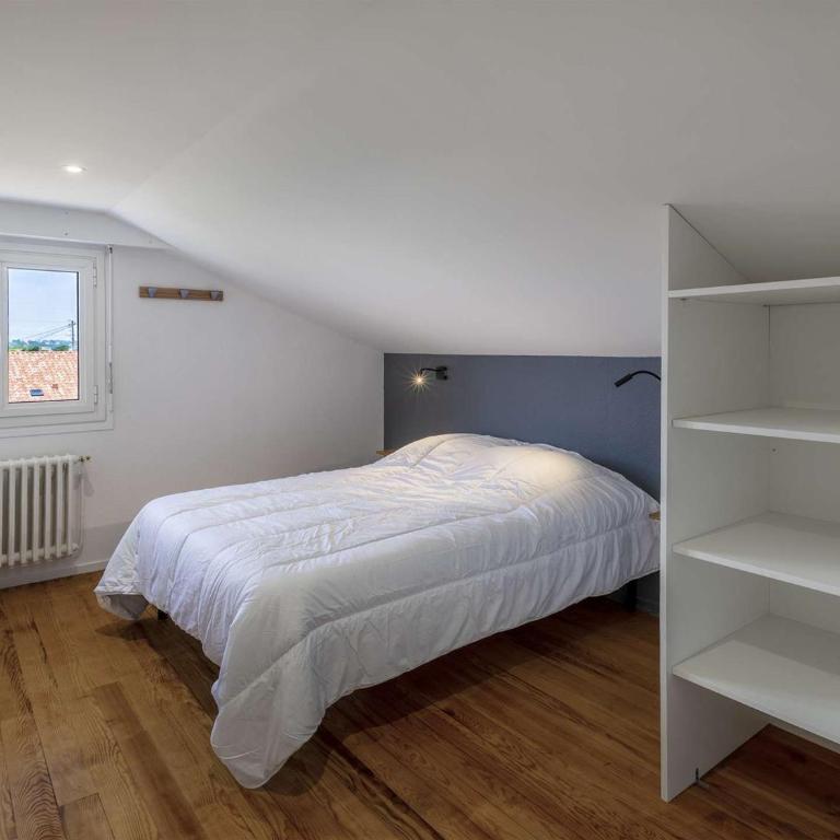 Grand appartement refait à neuf près de la plage avec wifi et parking - FR-1-4-710 - Appartement - 7