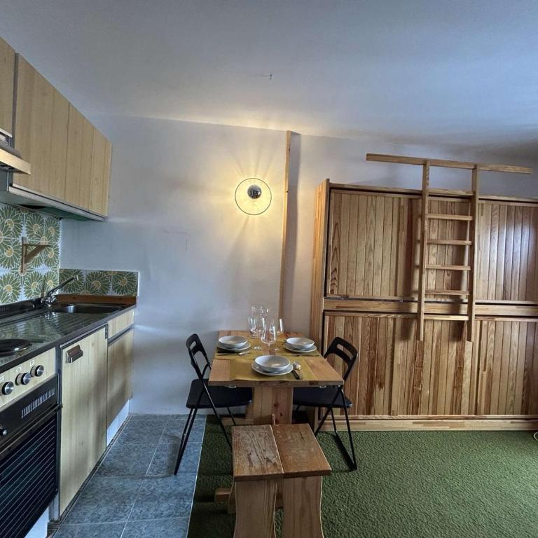 Studio Montagnard 2-3 Pers, Balcon, Parking - FR-1-330D-153 - Apartment - 1