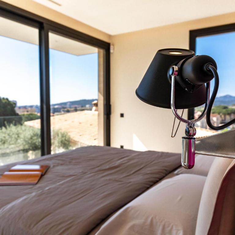 Costa Brava: Villa de lujo con piscina privada y eficiencia energética - ES-209-99 - Villa - 25