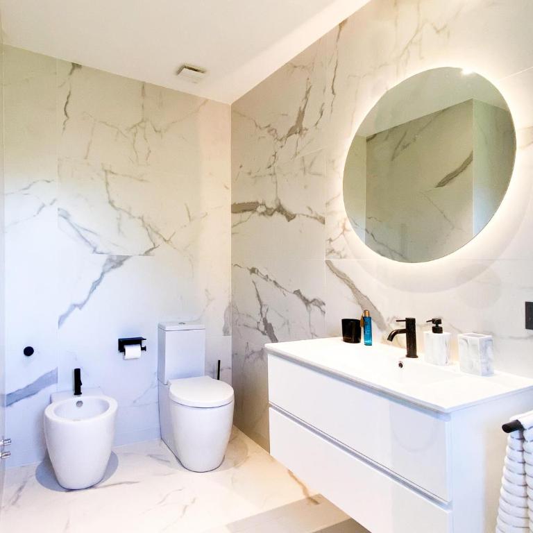 Costa Brava: Villa de lujo con piscina privada y eficiencia energética - ES-209-99 - Villa - 33
