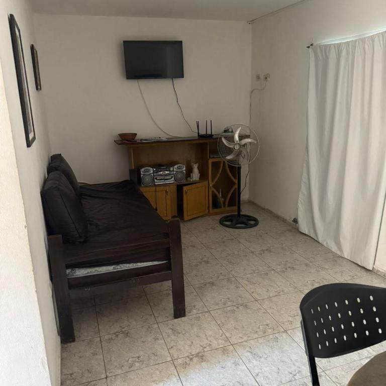 Hospedaje BellaVilla - Habitación Cuádruple Estándar - 9