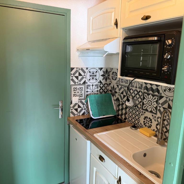 STUDIO LES JONQUILLES - One-Bedroom Apartment - 17