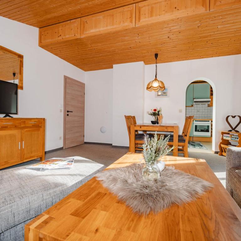 Appartements Millinger - Superior Apartment mit 2 Schlafzimmern und Balkon - 13