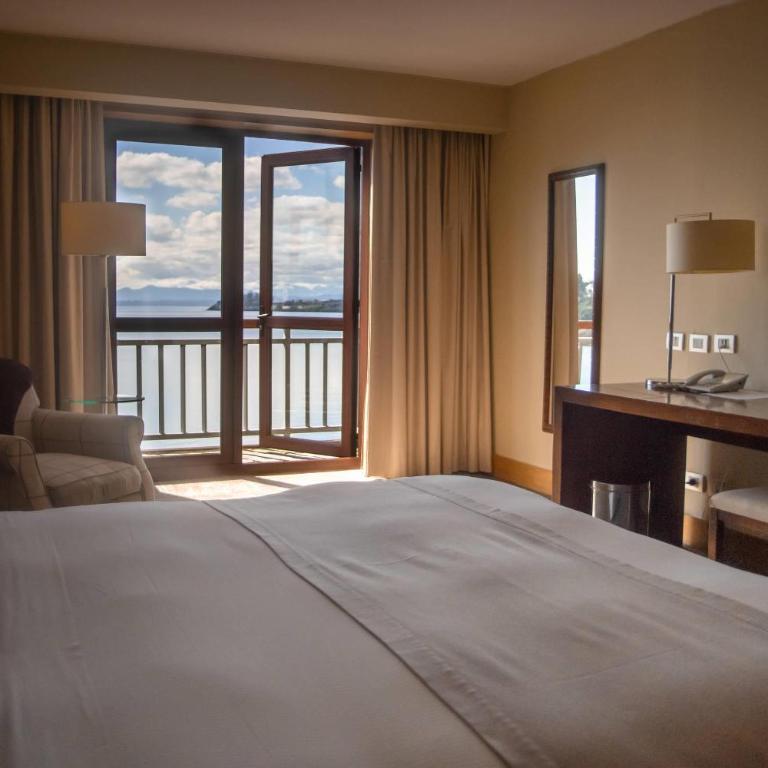 Radisson Hotel Puerto Varas - Suite Estudio con cama extragrande y vistas - No fumadores - 1