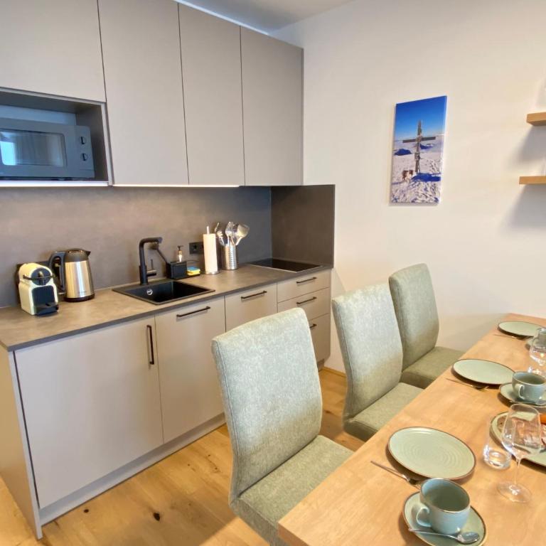 Grimming View I - Zentral in Tauplitz, Nahe Sessellift, Bergblick & Parkplatz - Deluxe Apartment mit Balkon und 2 Schlafzimmern - 12