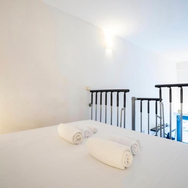 Holiday Home Firenze - La Dimora di Maggie - 5 minutes from the centre free parking - Appartamento con 1 Camera da Letto - 2