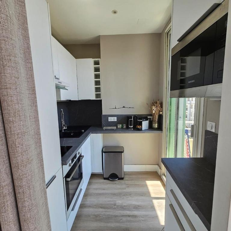 Beau studio à 2 pas de la plage - Appartement - 5