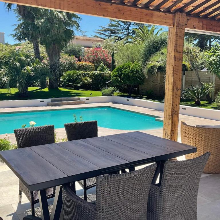 LVAM Villa Maraval 8 Guests 4 Bedrooms Swimming Pool - Villa - 4