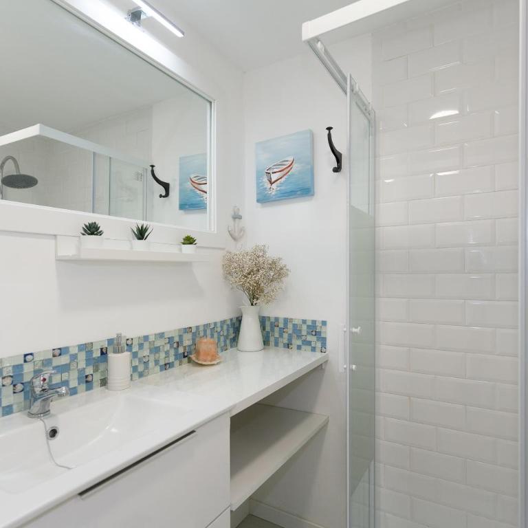 UHC Rodas Family Apartments - Two-Bedroom Apartment with Sea View - 18