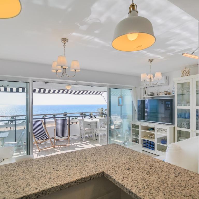 UHC Rodas Family Apartments - Two-Bedroom Apartment with Sea View - 13