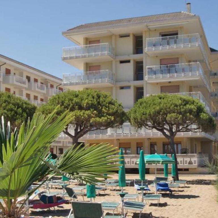 Trilocale Diplomatic Fronte Mare Piazza Torino - Appartamento con 2 Camere da Letto - 1