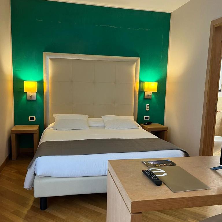 Hotel Europa - Junior Suite - 9
