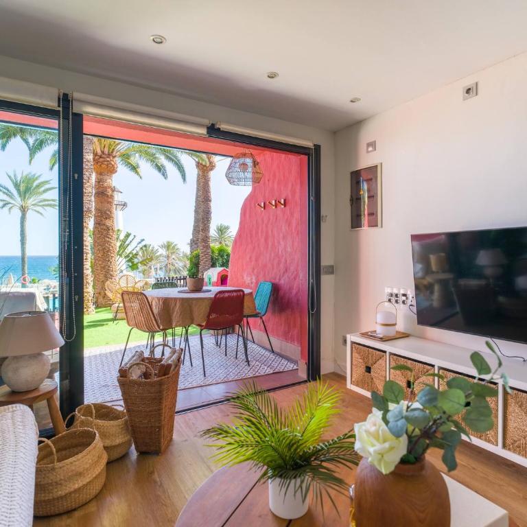 Blue Horizon Retreat - One-Bedroom Apartment - 6
