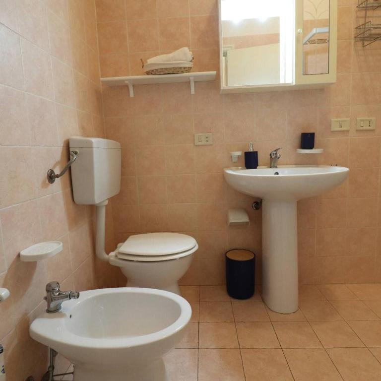 Casa Rossella Spacious apartment with terrace, near the sea - Casa Vacanze - 8