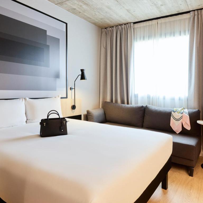 ibis Madrid Norte Las Tablas - Standard Double Room with Single Bed for Child - 7