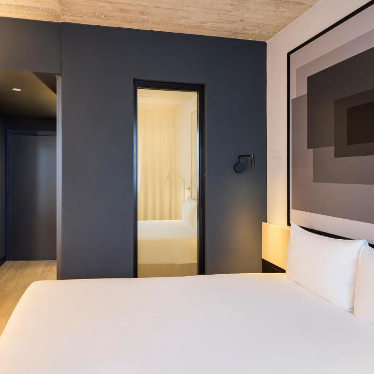 ibis Madrid Norte Las Tablas - Standard Double Room with Single Bed for Child - 9