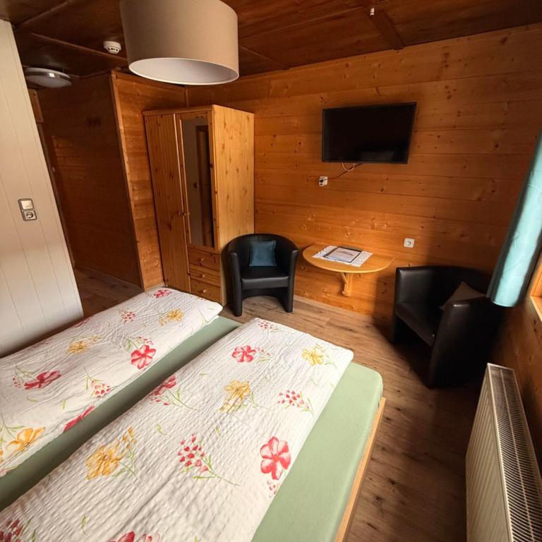 Schliederlerhof - Einzelzimmer mit Dusche - 2
