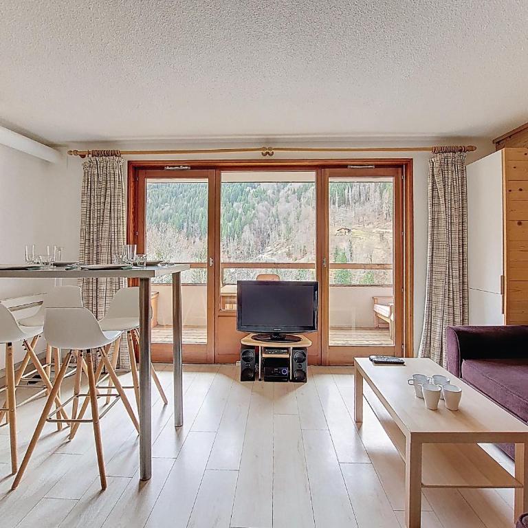 Enchaple S61 - Studio avec Balcon - 9