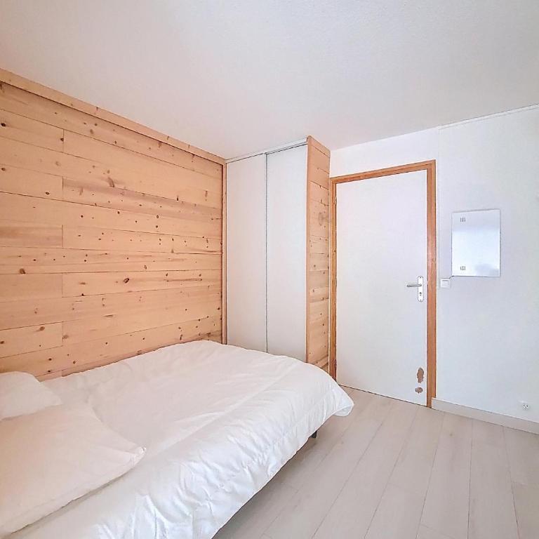 Enchaple S61 - Studio avec Balcon - 11