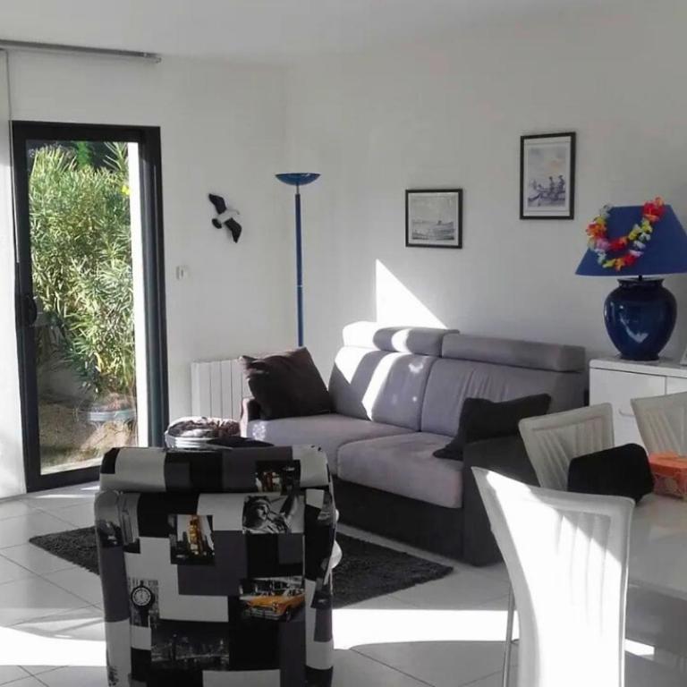 Le château - 2 à 4 pers - 300m de la plage de Tanchet - barbecue et bain de soleil - Haus mit 2 Schlafzimmern - 3