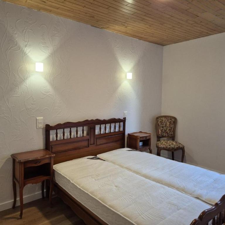 Appartement T4 de 68 m² avec terrasse et casier à ski - FR-1-234-344 - Appartement - 7