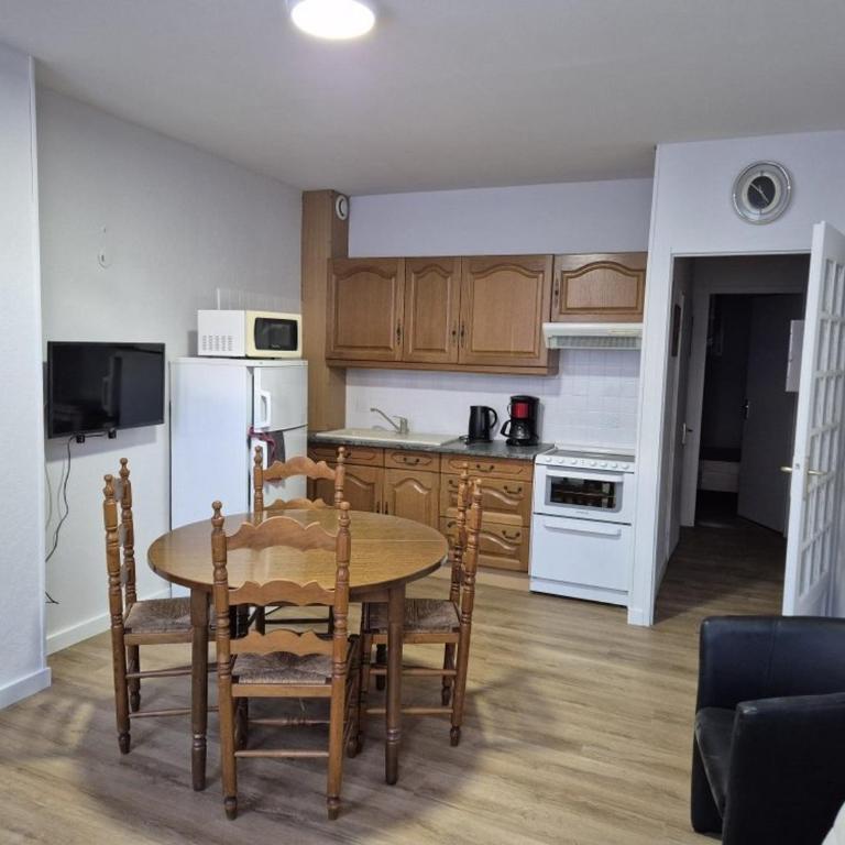 Appartement T2 40 m² pour 4 pers, proche centre - FR-1-234-345 - Appartement - 3