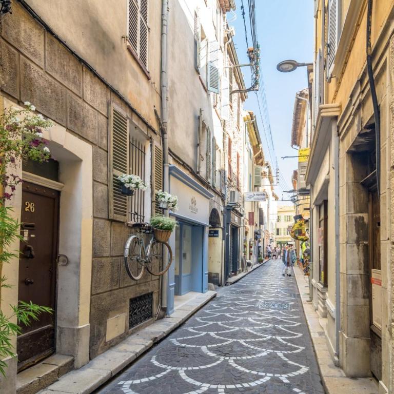Rare! L'Atelier Provençal, Getaway in Old Antibes - 4th floor - Appartement 2 Chambres - 19