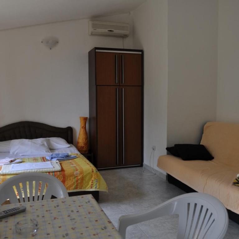 Apartmani Novakovic - Studio Apartment - 5