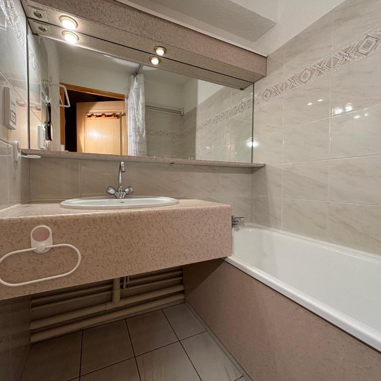 Résidence Atrey 205 Clés Blanches Courchevel - Appartamento con 2 Camere da Letto - 7
