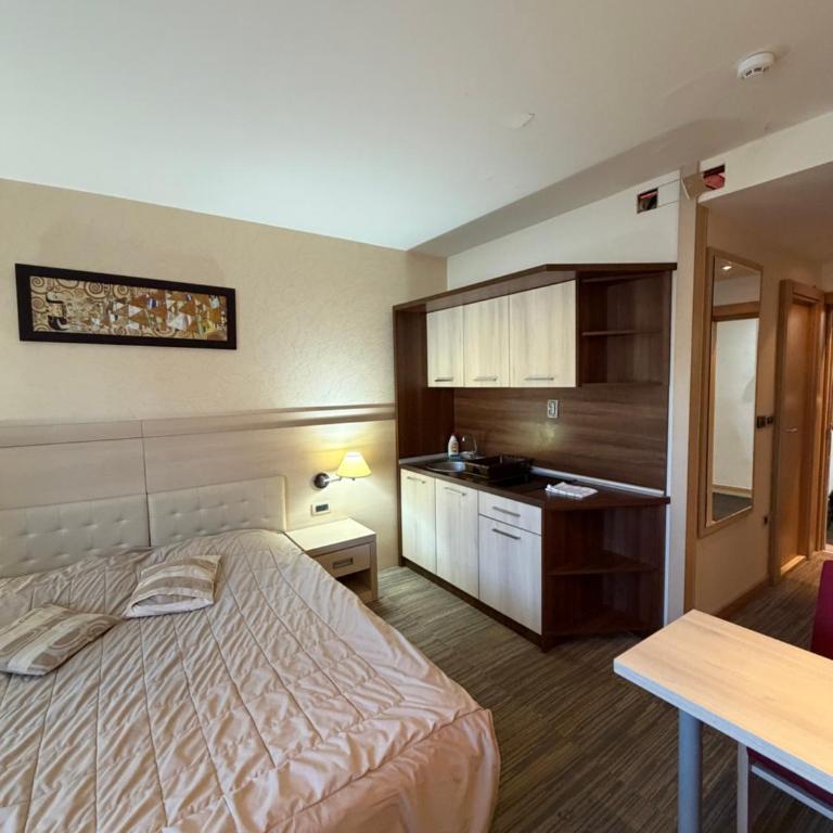Apartments Konaci Centar - Studio Apartment - 3