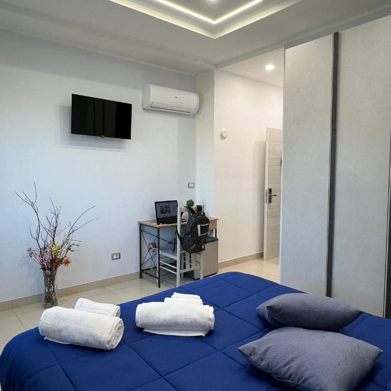 MIRO'S Casa Vacanze Pompei - Large Double Room - 4