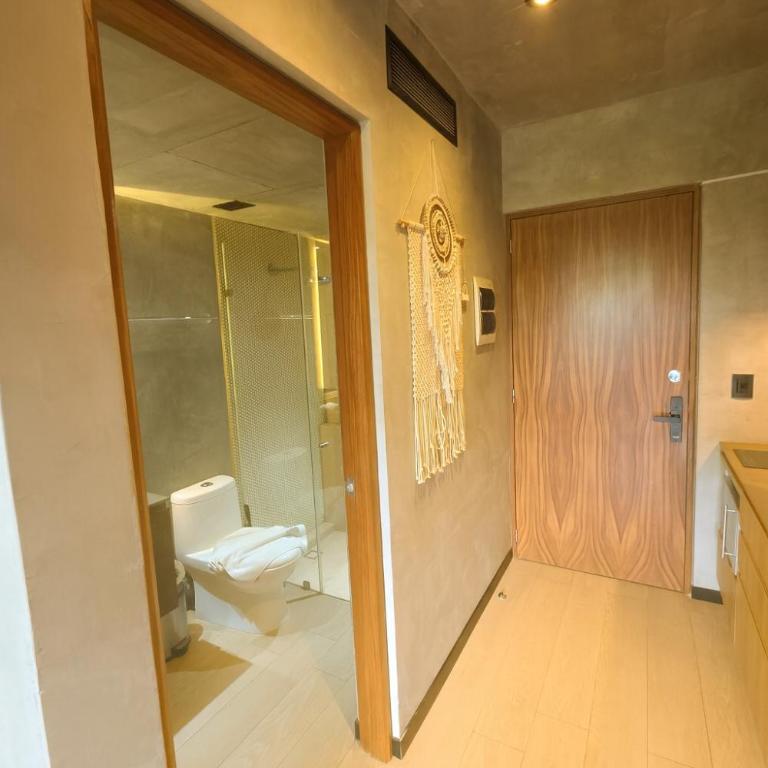 Penthouse with private Pool, Balcony & padel - Estudio Deluxe con cama grande - 15