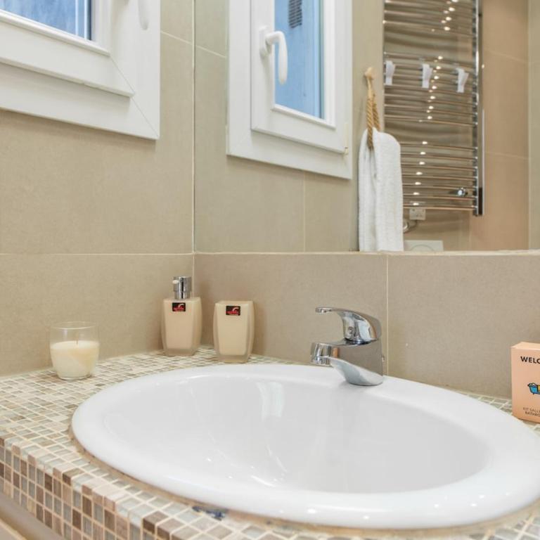 Elegant Parisian Stay - Steps to Opéra, Lafayette & Dining - Appartement 1 Chambre Deluxe - 7